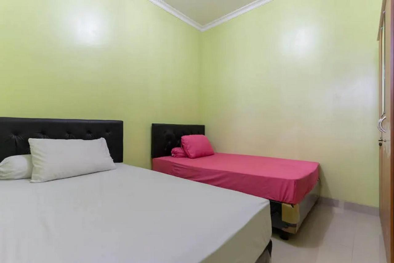 Mencil Kostawira Syariah Bintaro Mitra Reddoorz酒店 外观 照片