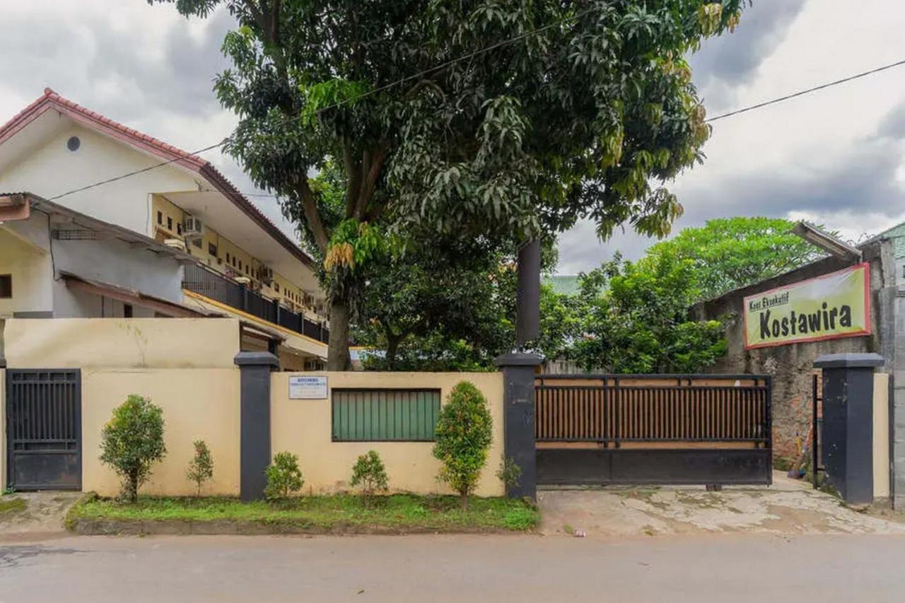 Mencil Kostawira Syariah Bintaro Mitra Reddoorz酒店 外观 照片